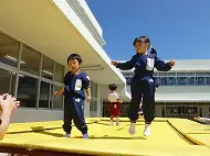 トランポリン②　朝の活動