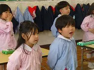 音楽あそび始まりました　こいのぼり　給食