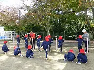 鉄棒・サッカー　年長