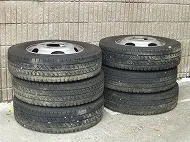 バス冬用タイヤへ